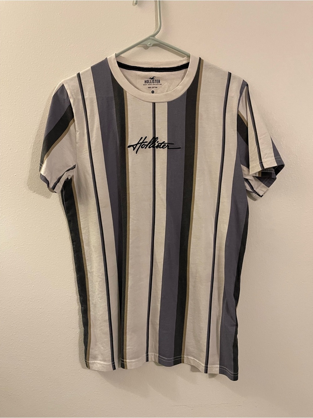 Hollister Men's Vertical Multi-Stripe Crew Tee - White, Blue & Black